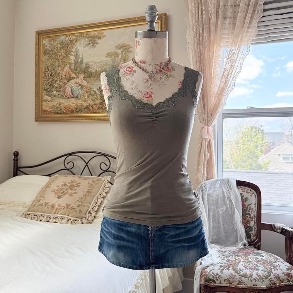 Green lace fairy tank Y2K olive lace trim tank top size small - Picture 2 of 7